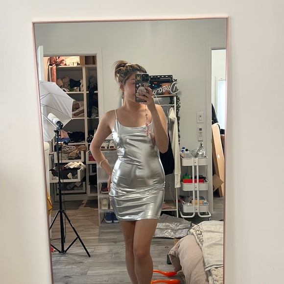 Silver Metallic Bodycon Dress Spaghetti Straps - Picture 1 of 3